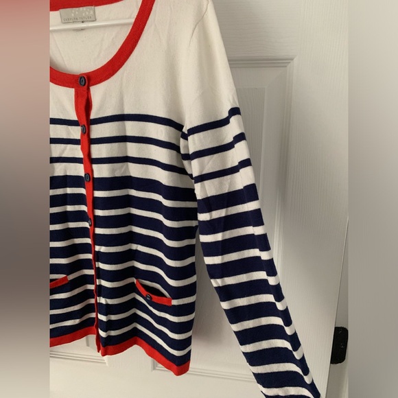 Stylish Carolyn Taylor cardigan-sweater. - Picture 5 of 12